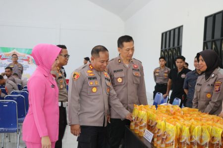Bantu Masyarakat dengan Harga Bahan Pokok Terjangkau, Polres PPU Gelar Bazar Ramadhan Polri Presisi