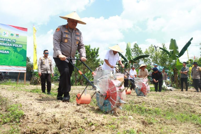 Dukung Swasembada Pangan, Polresta Samarinda Bersama Forkopimda Gelar Penanaman Jagung Serentak Kuartal IV
