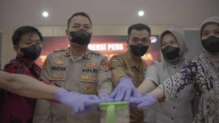 Tumpas Jaringan Narkoba dengan Ungkap 28 Kasus, Polres Kutim Musnahkan Ratusan Gram Sabu