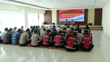 Perkuat Mental Spiritual Personel, Polres Berau Gelar Kegiatan Binrohtal