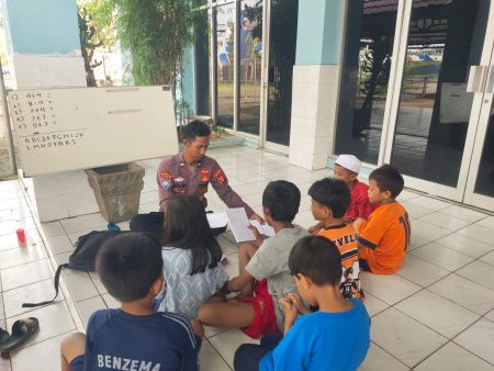 Polisi Sahabat Anak, Polsek KP Samarinda Buka Edukasi Taman Belajar