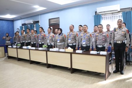 Matangkan Kesiapan Jelang Ops.Keselamatan Mahakam 2026, Kasat Lantas Polres Paser Ikuti Latpraops